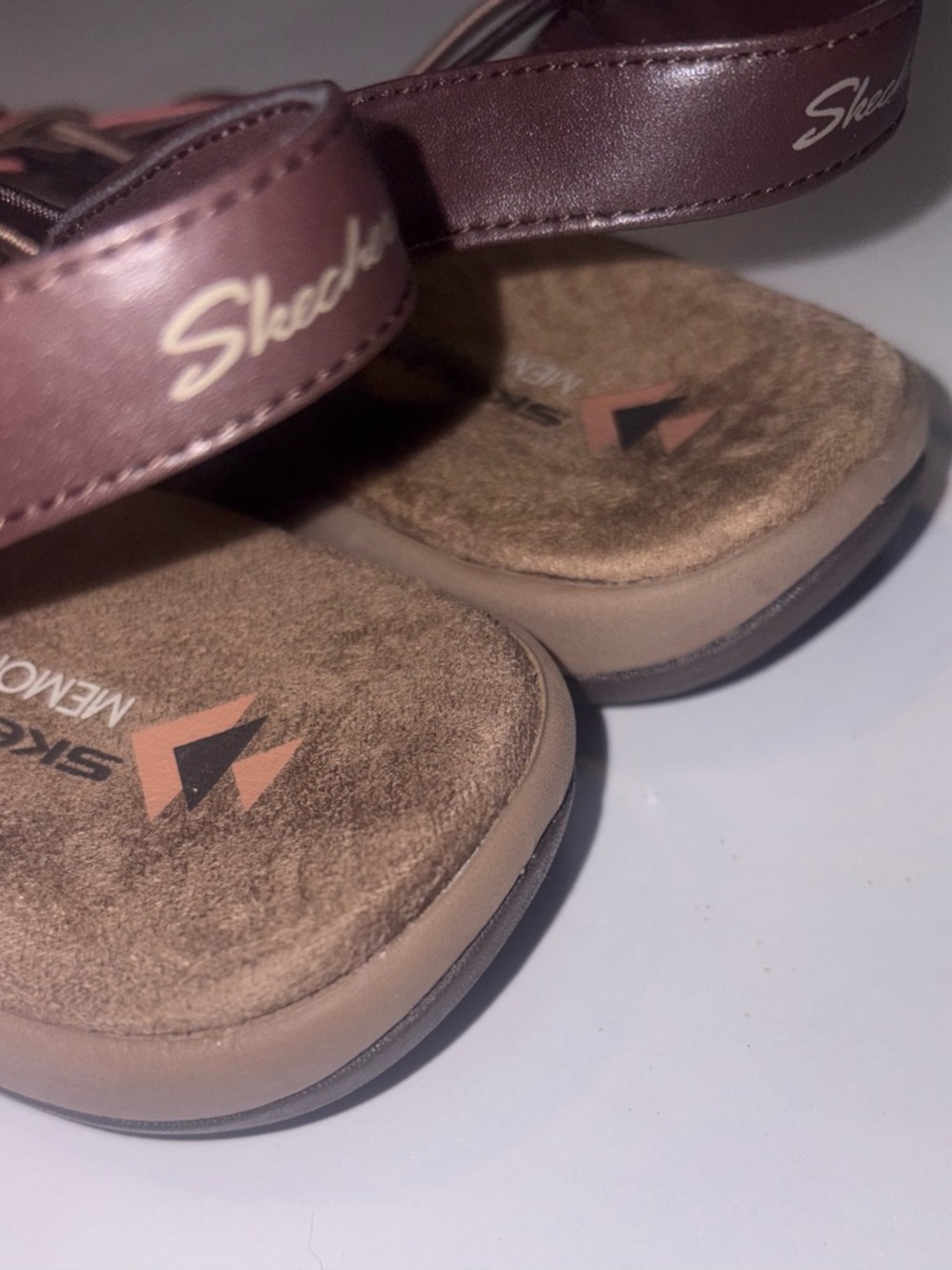 Skechers Reggae Slim - Simply Stretch sandals in a brown and pink size 10 - Picture 10 of 10